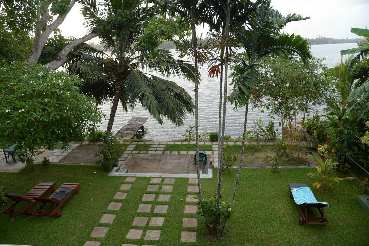 Riverside Inn Fuji Bentota Exteriör bild